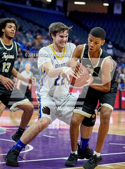 Thumbnail 2 in Mt. Shasta vs. Foothill (CIF State D5 Final) photogallery.