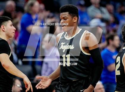 Thumbnail 2 in Mt. Shasta vs. Foothill (CIF State D5 Final) photogallery.