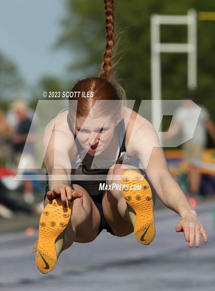 Thumbnail 1 in MSL Buckeye Championships (Girls Field Events) photogallery.