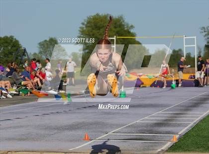 Thumbnail 1 in MSL Buckeye Championships (Girls Field Events) photogallery.