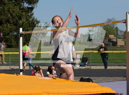 Thumbnail 1 in MSL Buckeye Championships (Girls Field Events) photogallery.