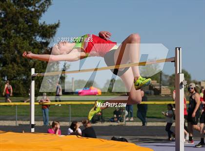 Thumbnail 3 in MSL Buckeye Championships (Girls Field Events) photogallery.