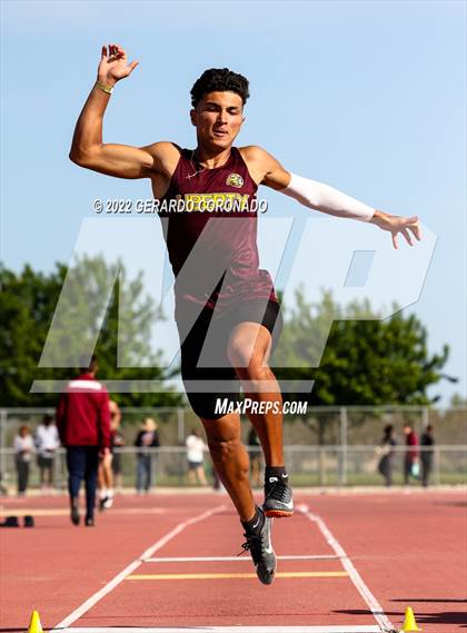 Thumbnail 3 in Mustang Invitational photogallery.