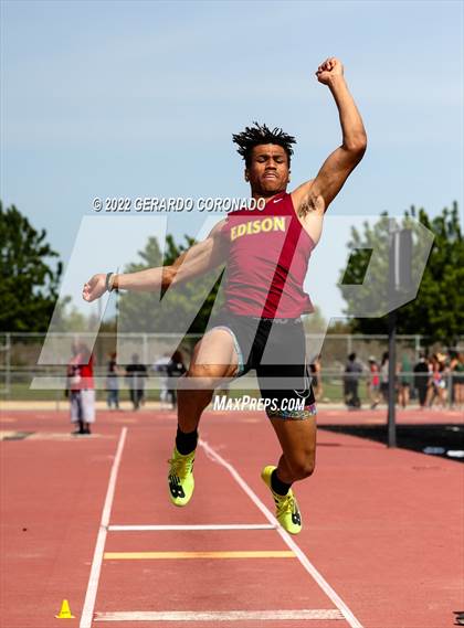 Thumbnail 1 in Mustang Invitational photogallery.