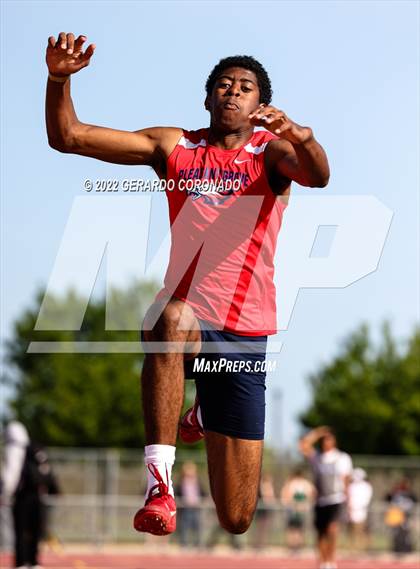 Thumbnail 1 in Mustang Invitational photogallery.