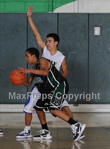 Thumbnail 1 in Burroughs vs. Poly (Canyon Classic) photogallery.