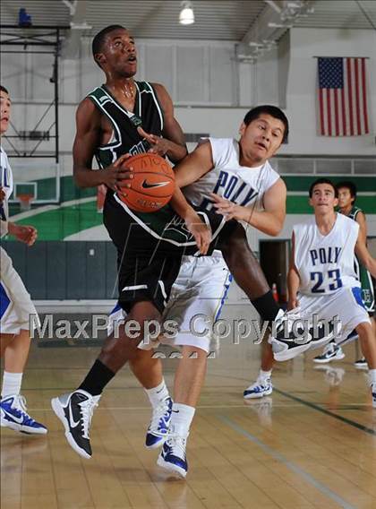 Thumbnail 1 in Burroughs vs. Poly (Canyon Classic) photogallery.