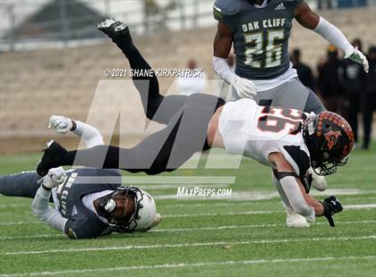 Thumbnail 3 in South Oak Cliff vs. Aledo (Round 3 Regional Semifinal) photogallery.