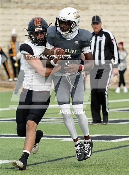 Thumbnail 2 in South Oak Cliff vs. Aledo (Round 3 Regional Semifinal) photogallery.