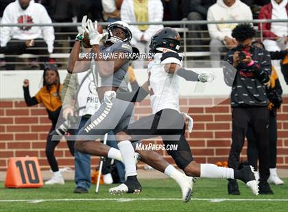 Thumbnail 2 in South Oak Cliff vs. Aledo (Round 3 Regional Semifinal) photogallery.