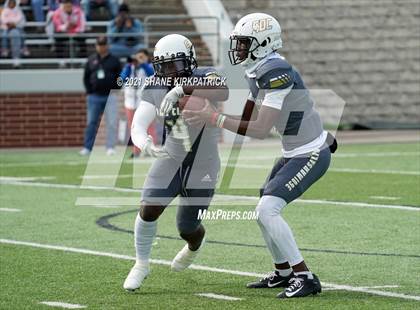 Thumbnail 2 in South Oak Cliff vs. Aledo (Round 3 Regional Semifinal) photogallery.