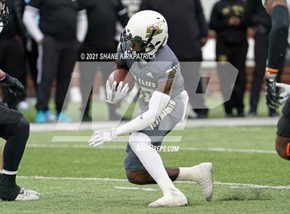 Thumbnail 1 in South Oak Cliff vs. Aledo (Round 3 Regional Semifinal) photogallery.