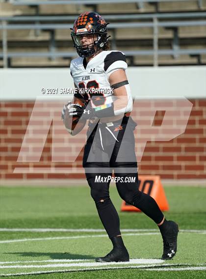 Thumbnail 3 in South Oak Cliff vs. Aledo (Round 3 Regional Semifinal) photogallery.