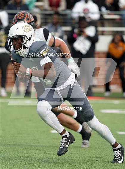 Thumbnail 3 in South Oak Cliff vs. Aledo (Round 3 Regional Semifinal) photogallery.