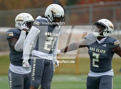 Thumbnail 3 in South Oak Cliff vs. Aledo (Round 3 Regional Semifinal) photogallery.