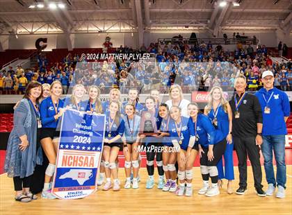 Thumbnail 3 in McMichael vs Seaforth (NCHSAA 2A Final - Awards) photogallery.