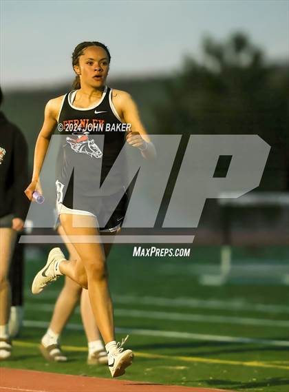 Thumbnail 3 in Fernley Invitational (4X400M Relay) photogallery.