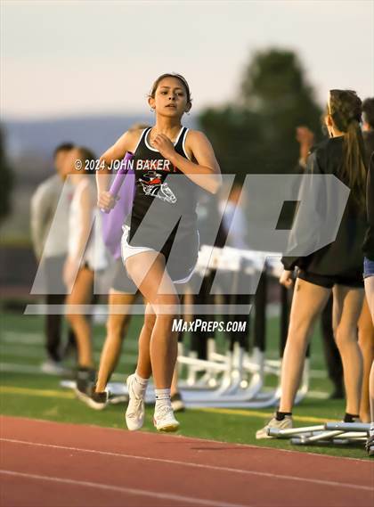 Thumbnail 3 in Fernley Invitational (4X400M Relay) photogallery.