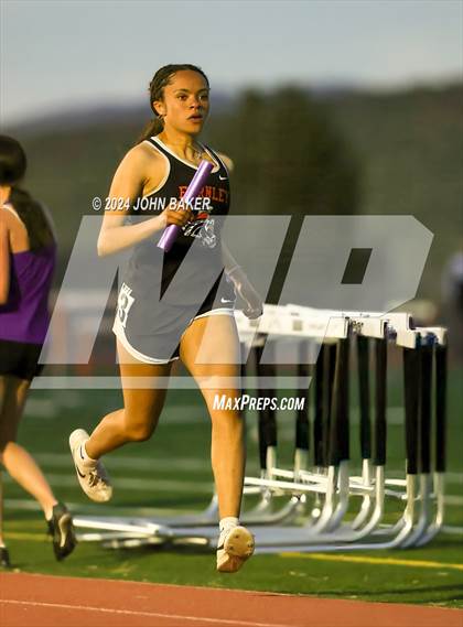 Thumbnail 1 in Fernley Invitational (4X400M Relay) photogallery.