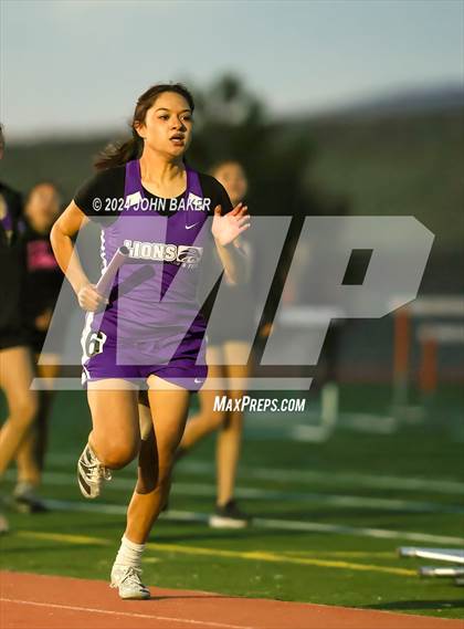Thumbnail 2 in Fernley Invitational (4X400M Relay) photogallery.