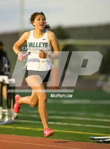Thumbnail 2 in Fernley Invitational (4X400M Relay) photogallery.