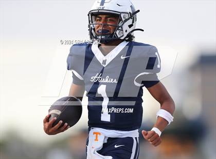 Thumbnail 1 in Putnam City West @ Edmond North photogallery.