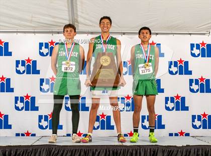 Thumbnail 2 in UIL Boys Cross Country Finals (Awards) photogallery.
