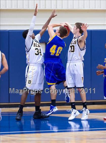 Thumbnail 1 in Clemens @ Brennan photogallery.