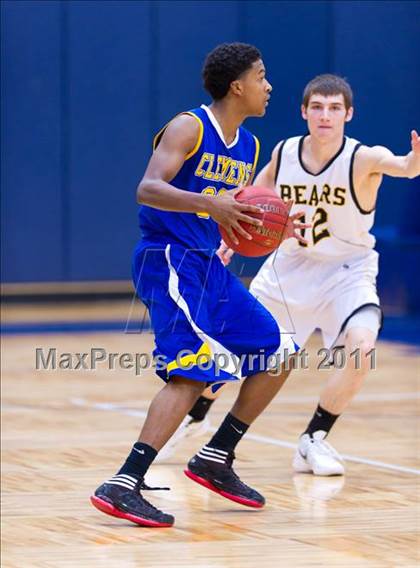 Thumbnail 3 in Clemens @ Brennan photogallery.