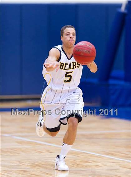 Thumbnail 1 in Clemens @ Brennan photogallery.