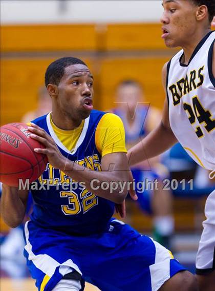 Thumbnail 3 in Clemens @ Brennan photogallery.