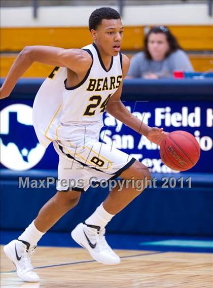 Thumbnail 2 in Clemens @ Brennan photogallery.