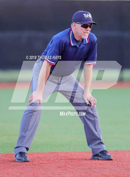 Thumbnail 1 in Clyde vs. Brock (UIL 3A Regional Playoff) photogallery.