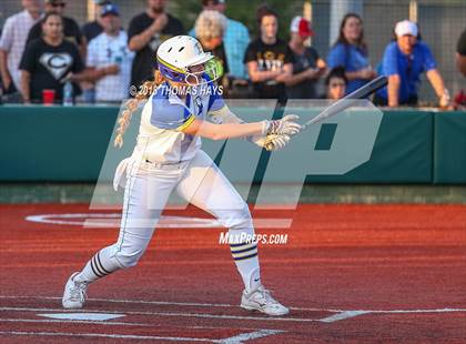 Thumbnail 1 in Clyde vs. Brock (UIL 3A Regional Playoff) photogallery.