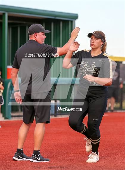 Thumbnail 1 in Clyde vs. Brock (UIL 3A Regional Playoff) photogallery.