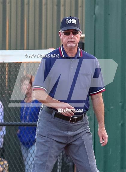 Thumbnail 2 in Clyde vs. Brock (UIL 3A Regional Playoff) photogallery.