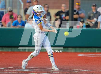 Thumbnail 3 in Clyde vs. Brock (UIL 3A Regional Playoff) photogallery.