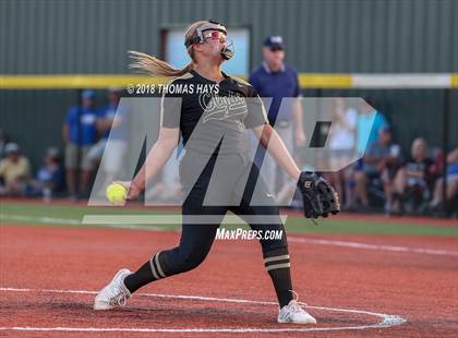 Thumbnail 1 in Clyde vs. Brock (UIL 3A Regional Playoff) photogallery.