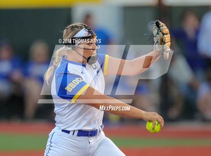 Thumbnail 3 in Clyde vs. Brock (UIL 3A Regional Playoff) photogallery.