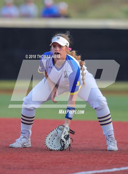 Thumbnail 2 in Clyde vs. Brock (UIL 3A Regional Playoff) photogallery.