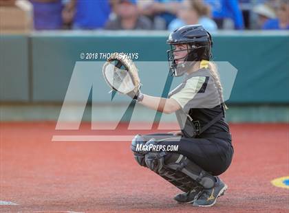 Thumbnail 2 in Clyde vs. Brock (UIL 3A Regional Playoff) photogallery.
