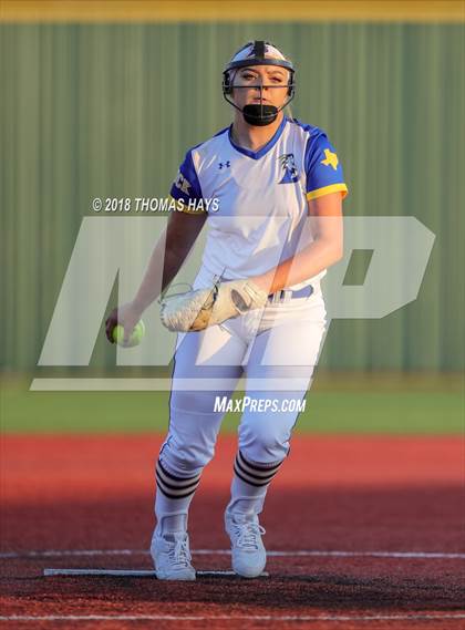 Thumbnail 2 in Clyde vs. Brock (UIL 3A Regional Playoff) photogallery.