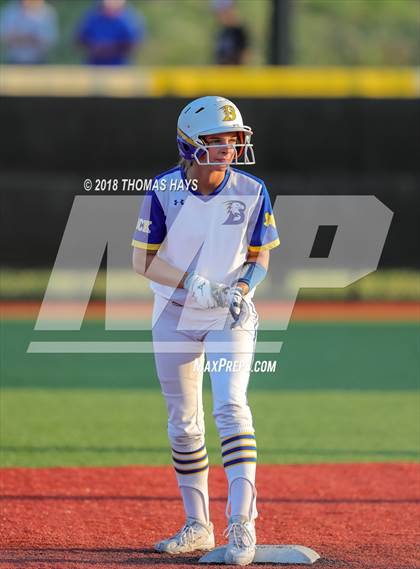Thumbnail 2 in Clyde vs. Brock (UIL 3A Regional Playoff) photogallery.