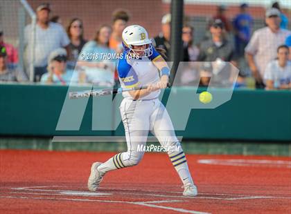 Thumbnail 2 in Clyde vs. Brock (UIL 3A Regional Playoff) photogallery.
