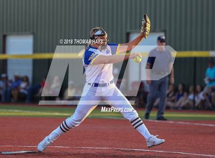 Thumbnail 3 in Clyde vs. Brock (UIL 3A Regional Playoff) photogallery.