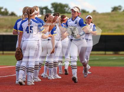 Thumbnail 3 in Clyde vs. Brock (UIL 3A Regional Playoff) photogallery.