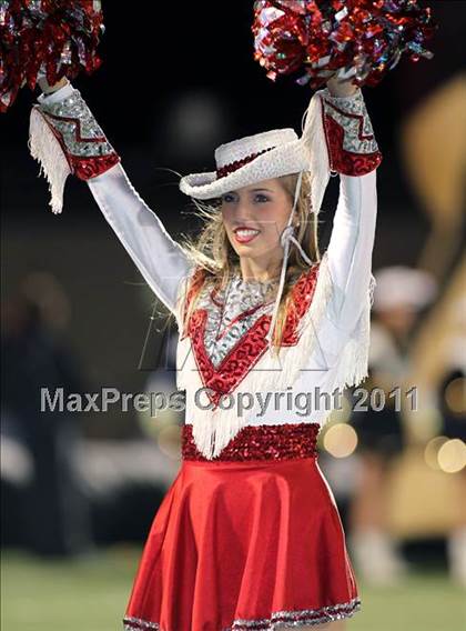 Thumbnail 3 in Crandall vs. Van (3A Region 2 Bi-District Playoffs) photogallery.