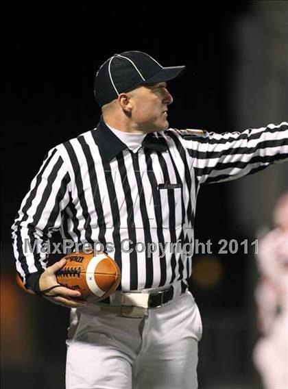 Thumbnail 2 in Crandall vs. Van (3A Region 2 Bi-District Playoffs) photogallery.