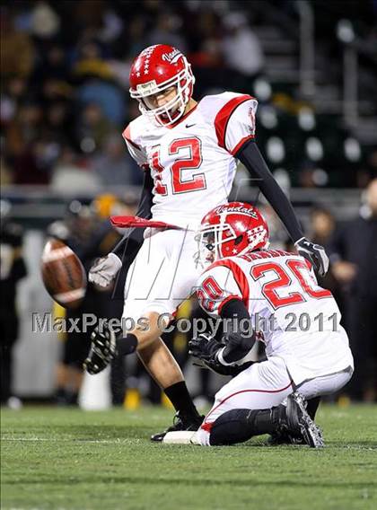 Thumbnail 3 in Crandall vs. Van (3A Region 2 Bi-District Playoffs) photogallery.