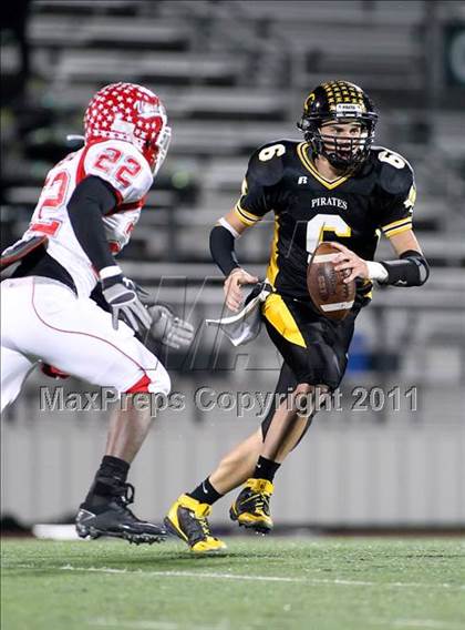 Thumbnail 1 in Crandall vs. Van (3A Region 2 Bi-District Playoffs) photogallery.